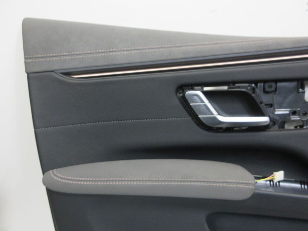 Front Left Door Trim Black / Gray Leather Fits MERCEDES-BENZ Front Left Door Trim Black / Gray Leather Fits MERCEDES-BENZ